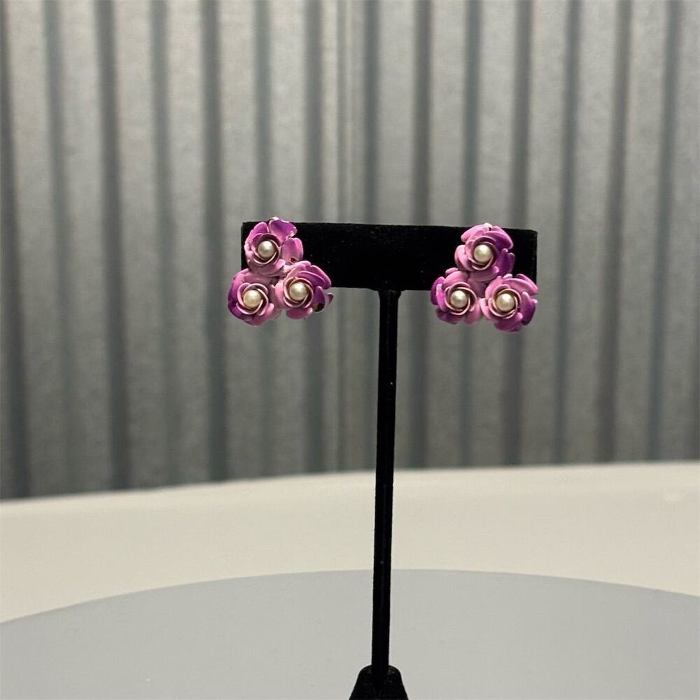 Coro Vintage Pink & Purple Rose Clip-On Earrings with Pearl Centers - Picture 6 of 10